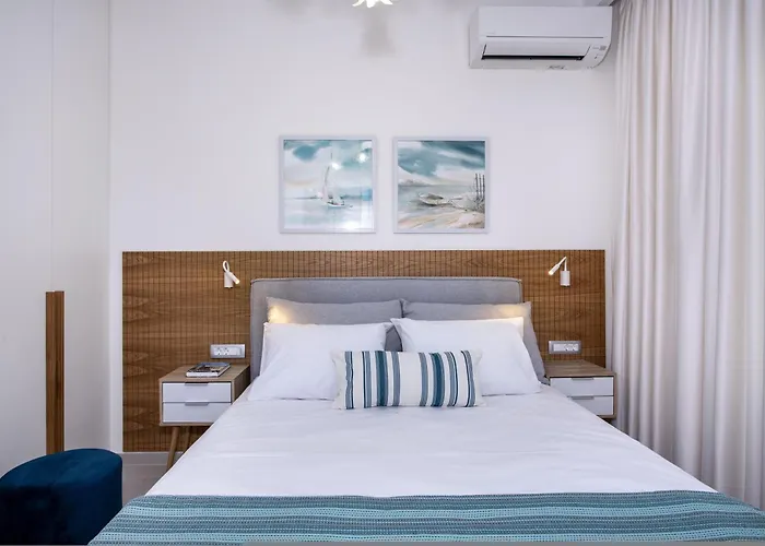 Cherry Central Luxury Suites